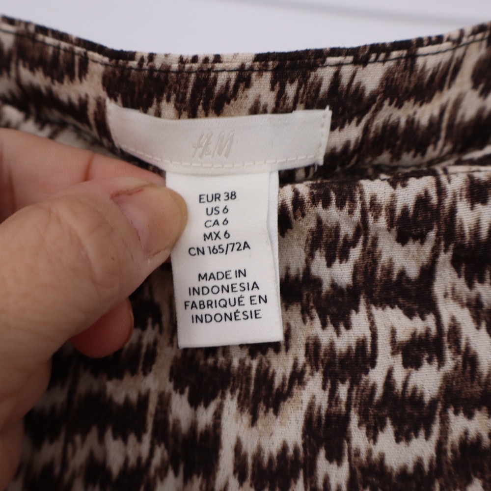 H&M Skirt Womens 6 Midi Abstract Ikat Print Brown High Rise Side Slit Excellent - Picture 2 of 5